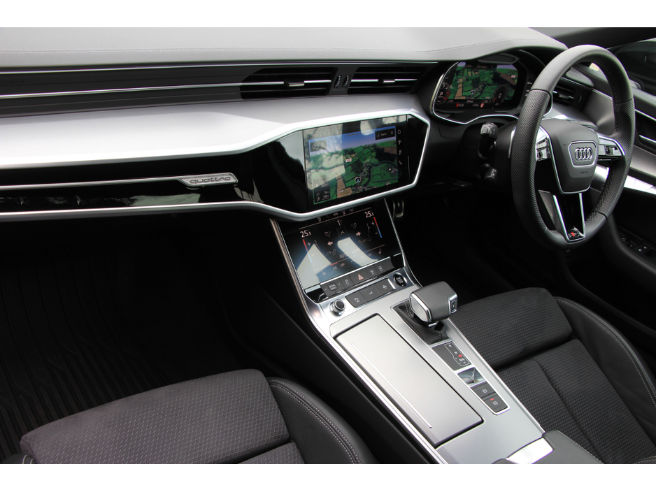 2025 Audi A6 Quattro S Line * Heads up display * B&O sound * 360 cameras €71,950