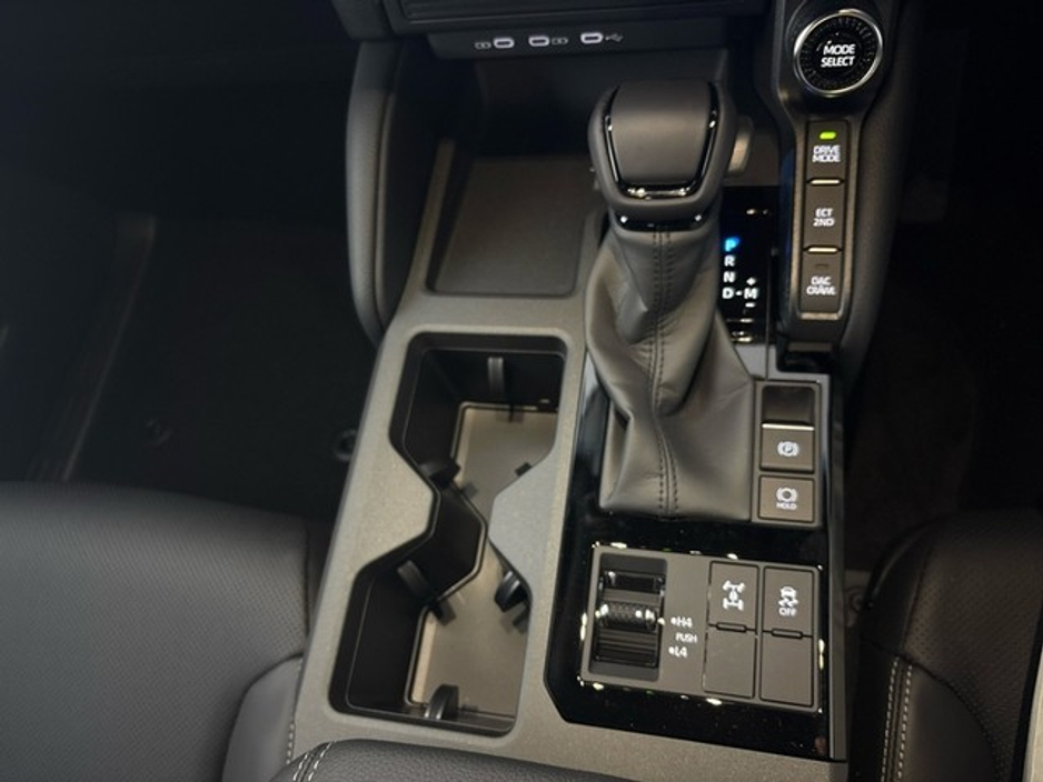 2026 Toyota Landcruiser - image 15