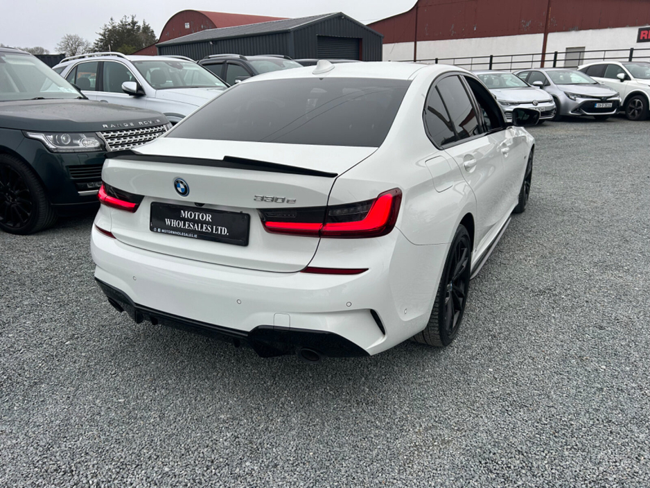 2022 BMW 3 Series - image 43