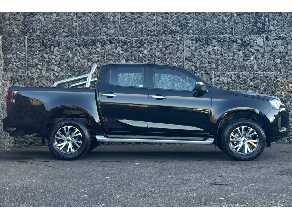 2025 Isuzu D-MAX DL40 DCB €45,513