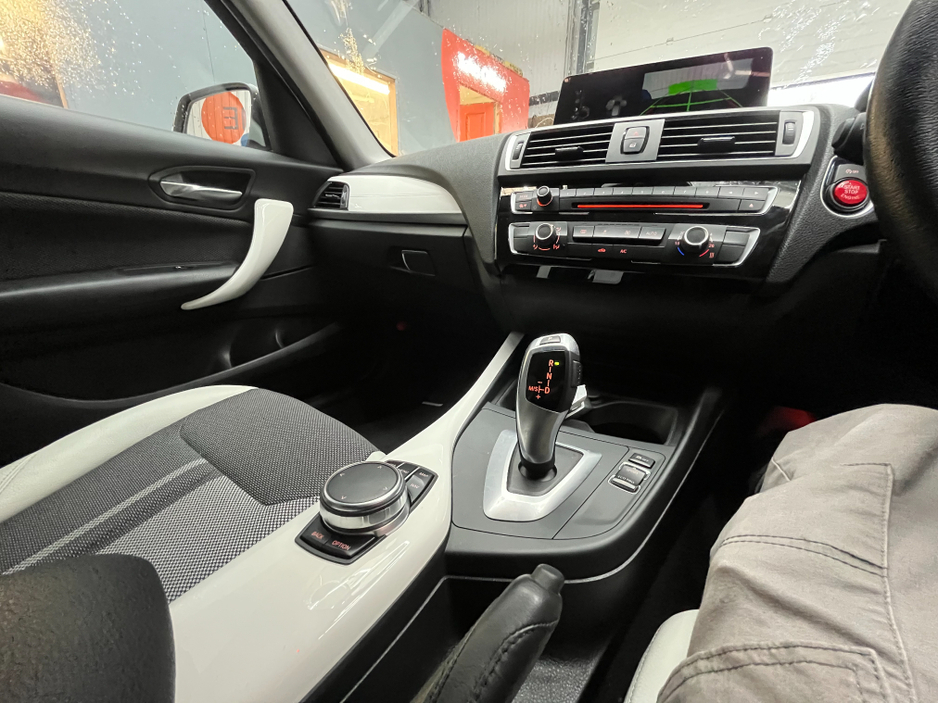 2017 BMW 1 Series - image 15