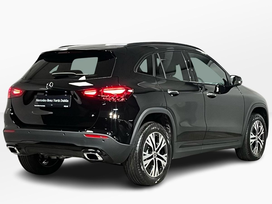 2026 Mercedes-Benz GLA Class 180 Progressive - 18 Inch Alloys - Reversing Camera - Ambient Lighting - Sat Nav - Climate Control - Heated Seats - Keyless Start - Apple CarPlay/Android Auto €61,717