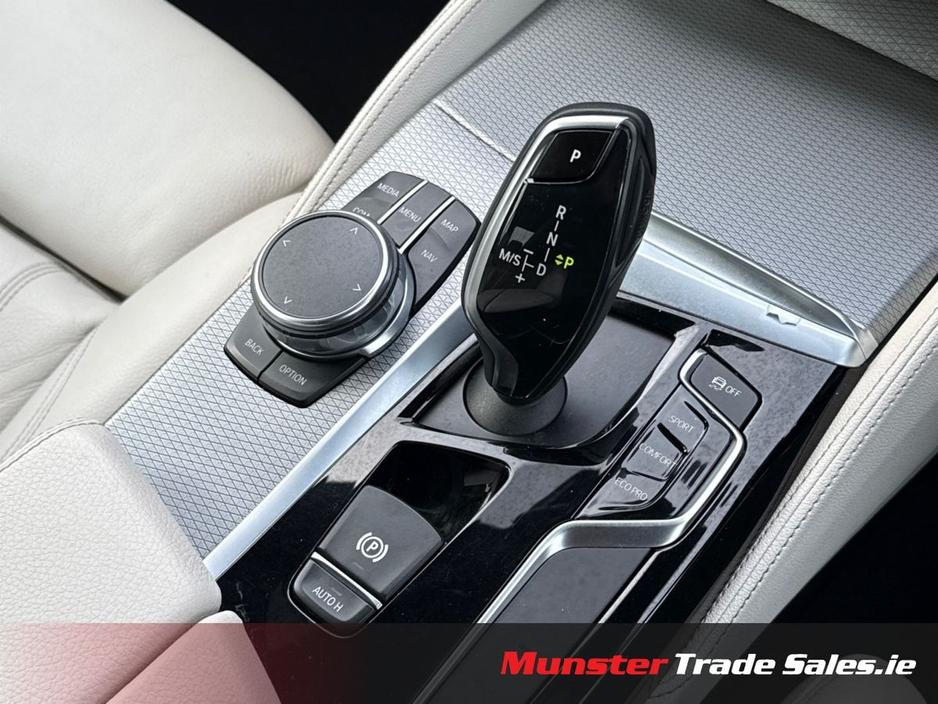 2018 BMW 5 Series - image 15