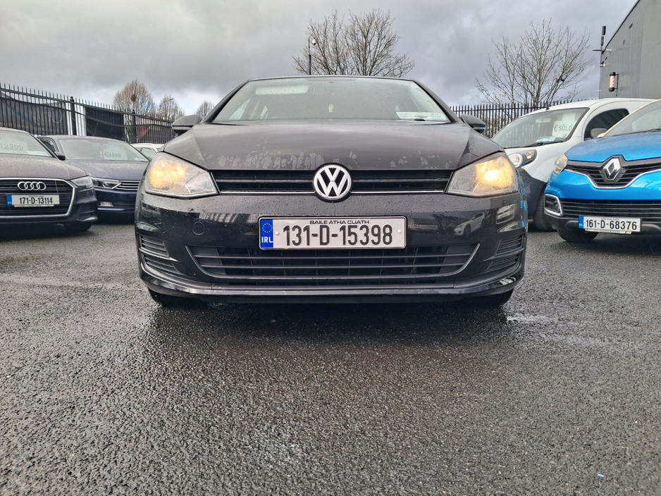 2013 Volkswagen Golf - image 3