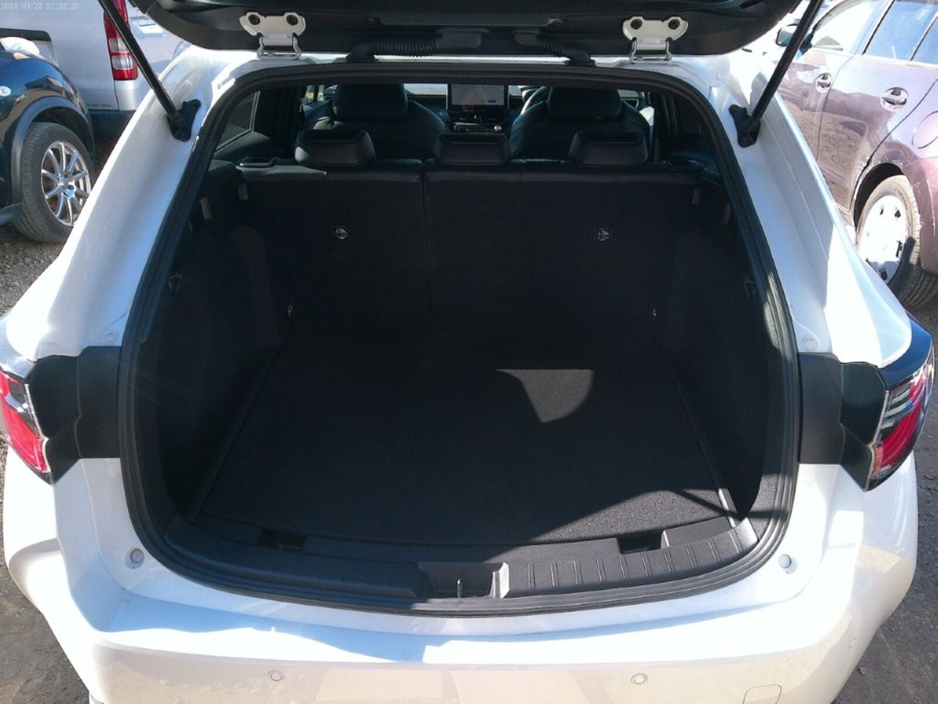 2023 Toyota Corolla - image 18