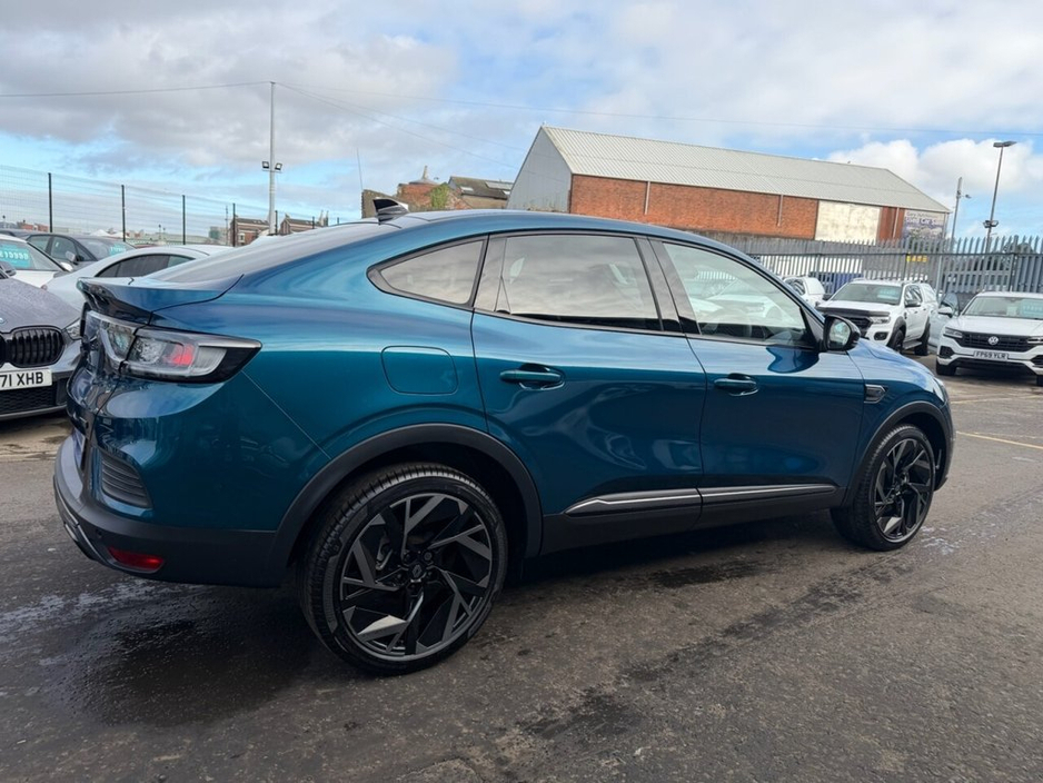 2024 Renault Arkana - image 4