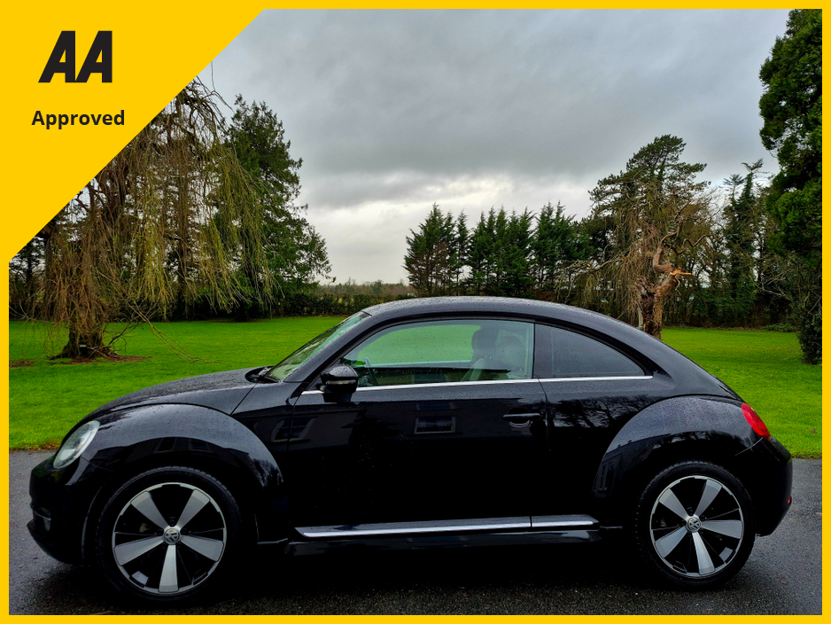 2015 Volkswagen Beetle Design+Auto+Low KM's €13,995