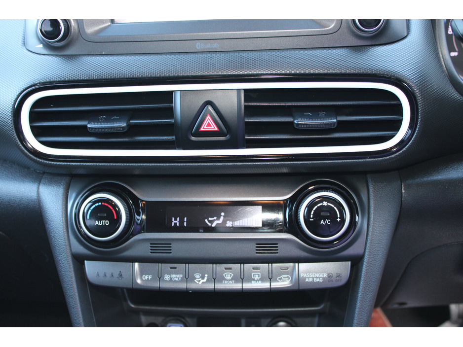 2020 Hyundai Kona - image 19