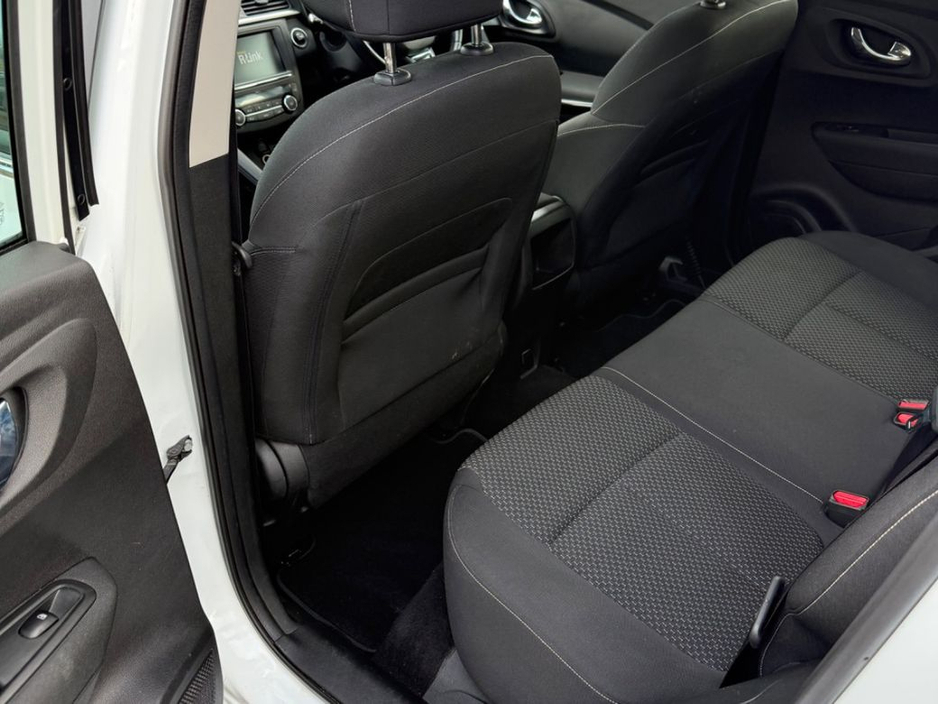 2017 Renault Kadjar - image 6