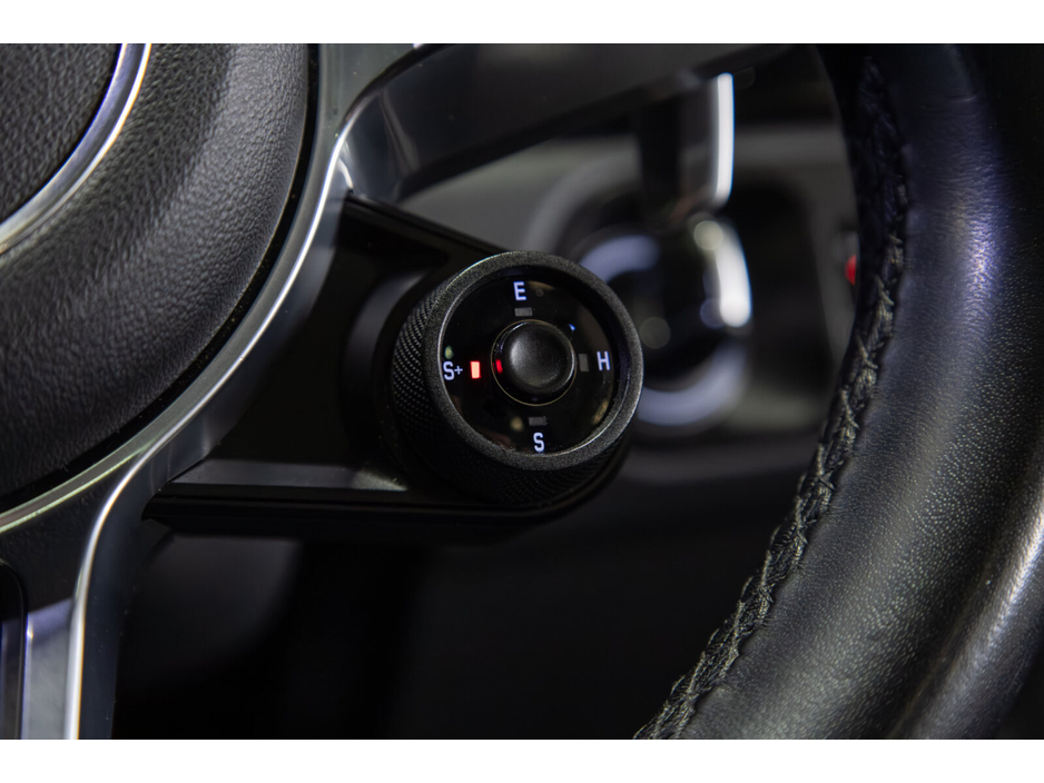 2020 Porsche Cayenne - image 17