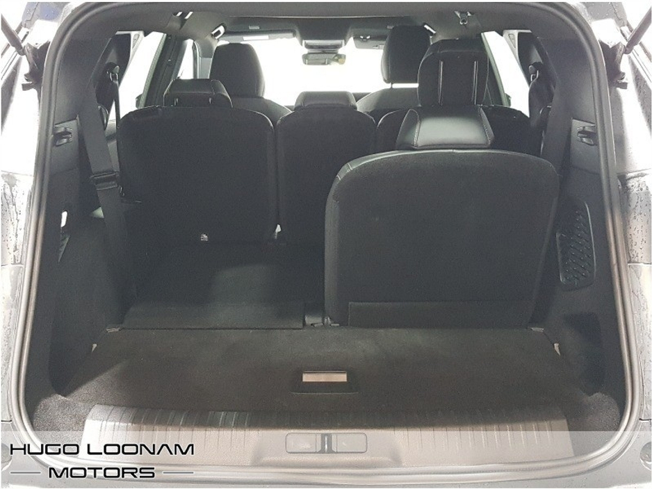 2025 Peugeot 5008 - image 14