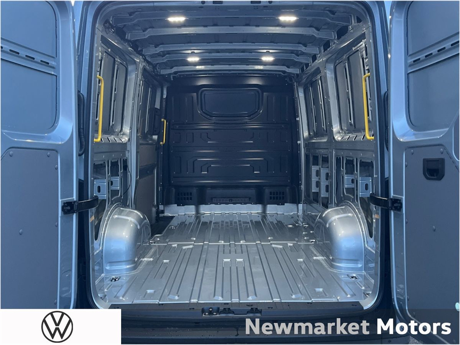 2026 Volkswagen Crafter - image 7