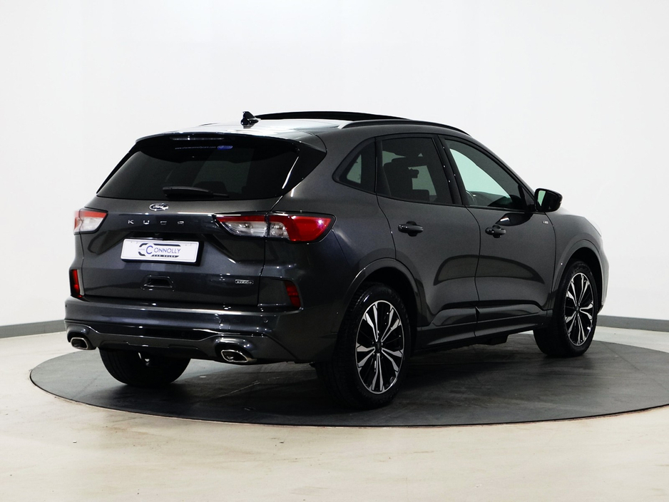2023 Ford Kuga - image 4