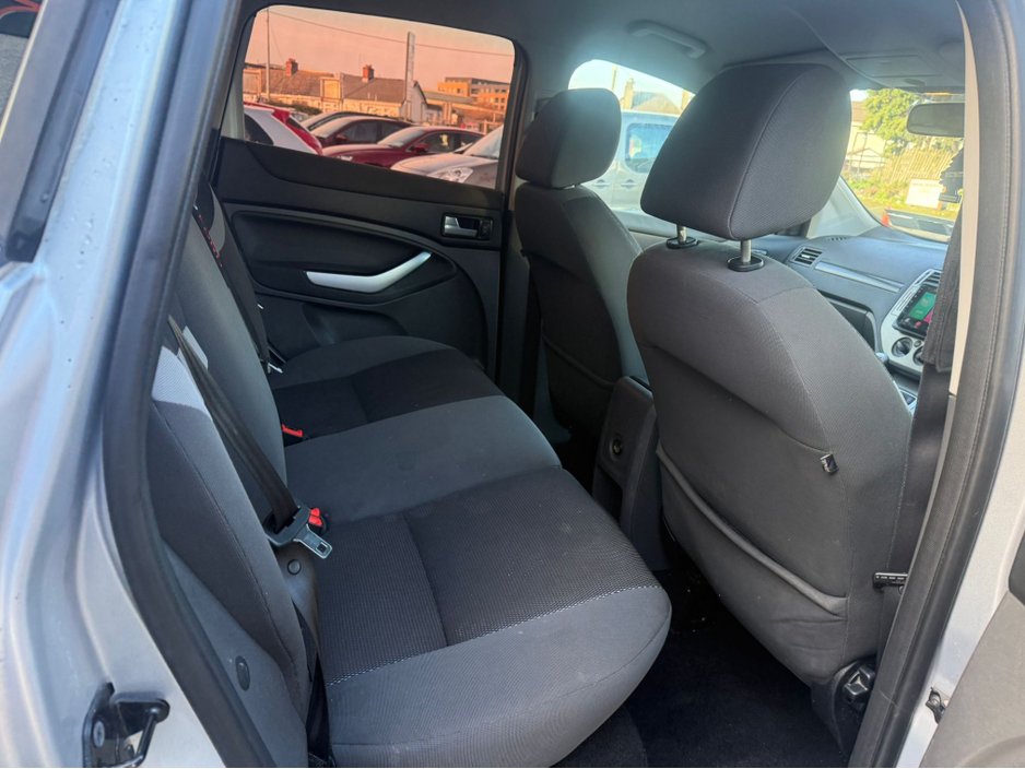 2013 Ford Kuga ZETEC 2.0 TDCI 140PS 4DR €5,990