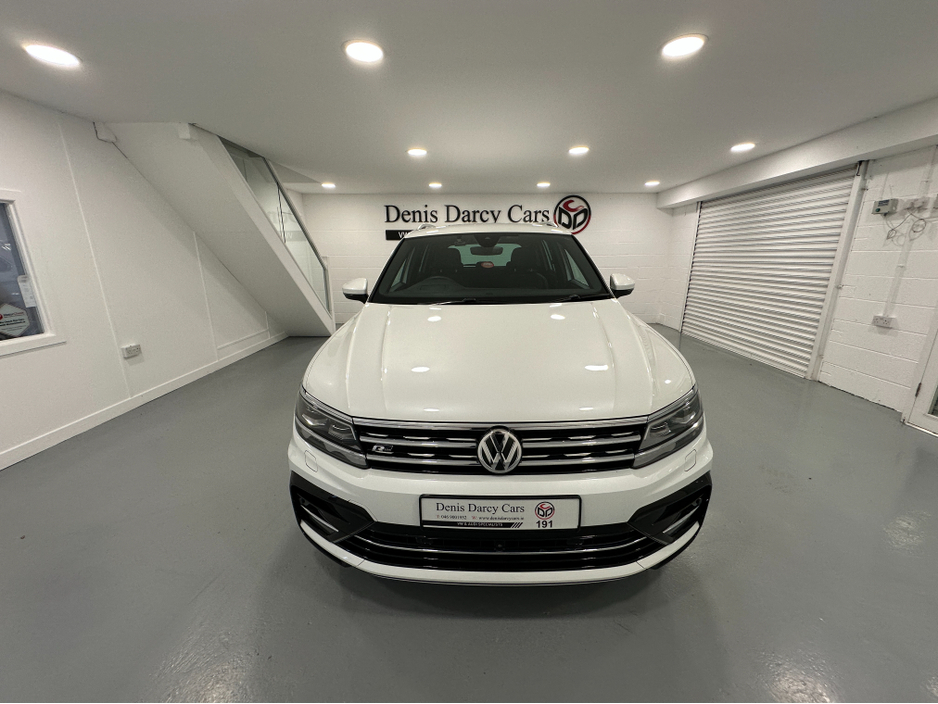 2019 Volkswagen Tiguan (191) TIGUAN 2.0TID R LINE DSG 4 MOTION LOW KMS VW/AUDI SPECIALISTS WWW.DENISDARCYCARS.IE €31,950