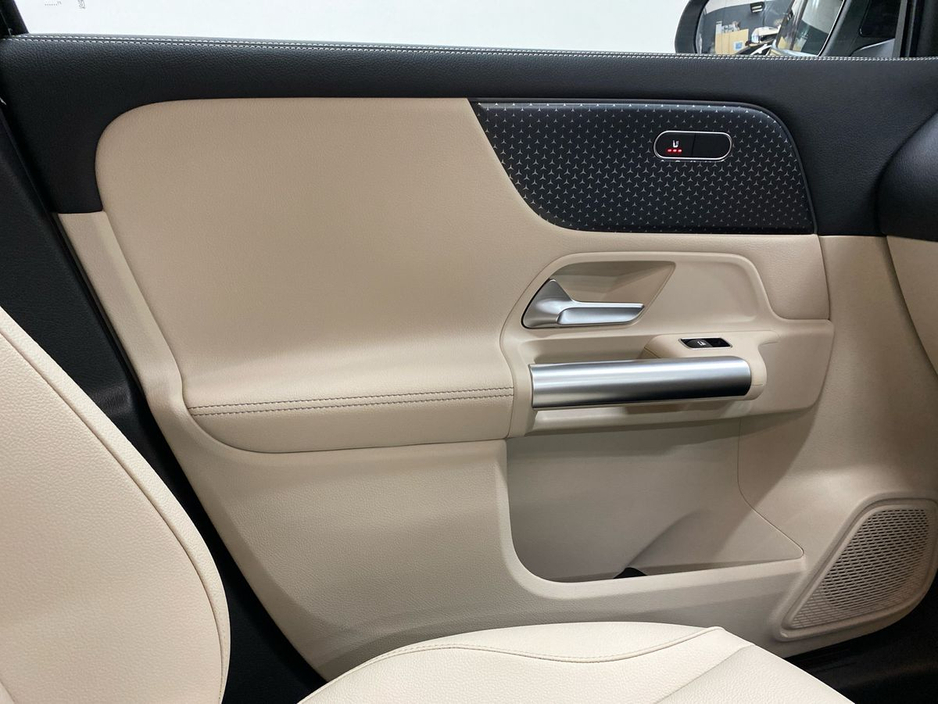 2026 Mercedes-Benz EQA - image 14