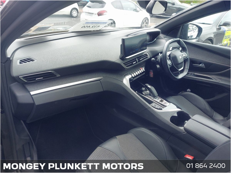 2023 Peugeot 3008 - image 14