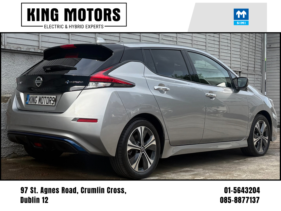 2022 Nissan Leaf - image 3