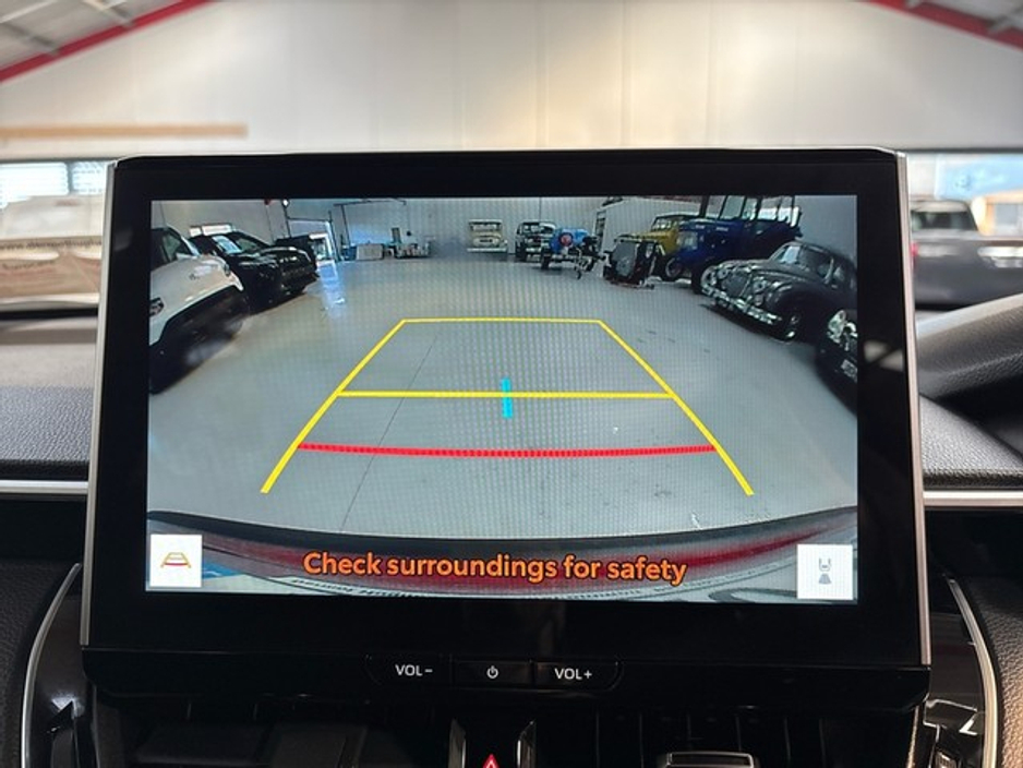 2024 Toyota Corolla Cross - image 15