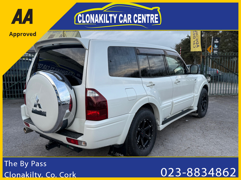 2006 Mitsubishi Pajero - image 6