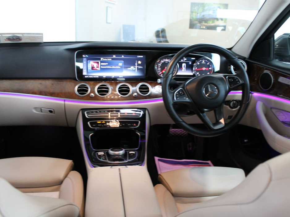 2018 Mercedes-Benz E Class - image 10