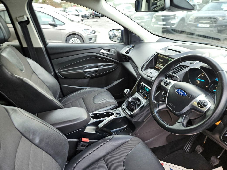 2015 Ford Kuga C520 Titanium 5D 2.0TD120 S6 M6 FWD €11,500