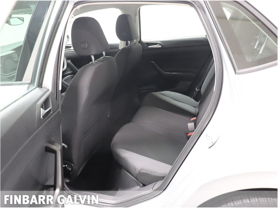 2018 Volkswagen Polo - image 11