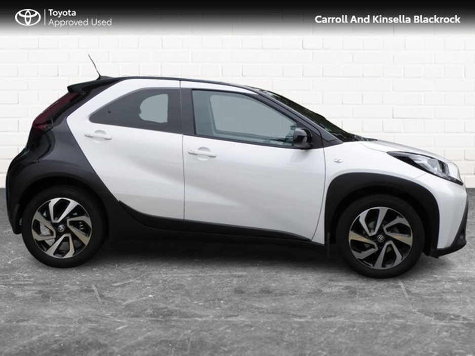 2025 Toyota Aygo X - image 3