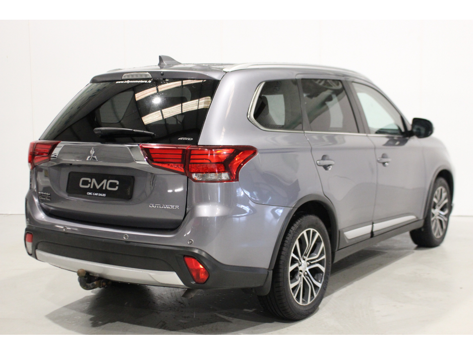 2017 Mitsubishi Outlander OUTL 4WD 6MT 4DR 7S 17MY 7 SEATS €16,950