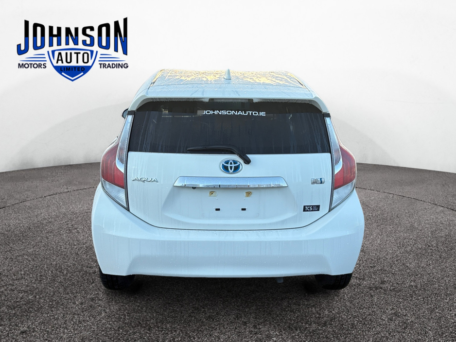 2017 Toyota Aqua 1.5 Hybrid Self Charging €12,999