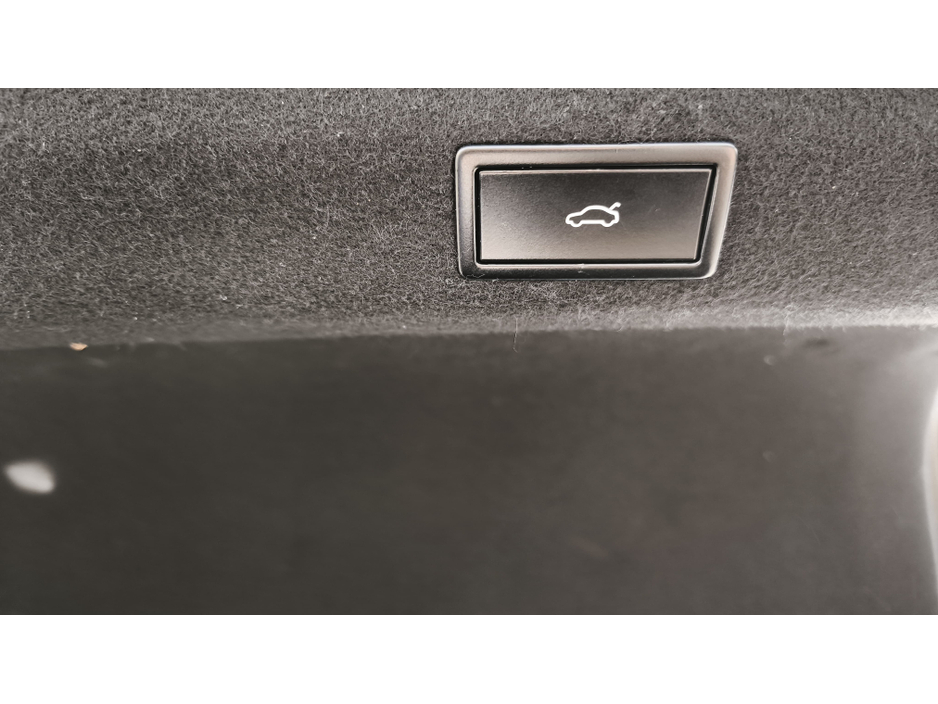 2015 Skoda Superb - image 15