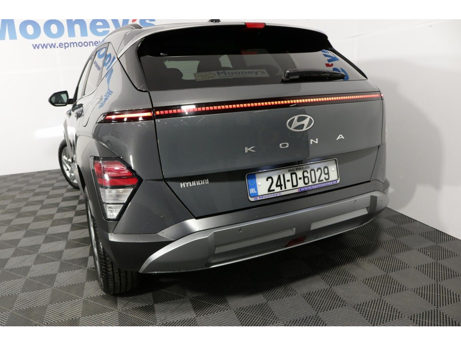 2024 Hyundai Kona - image 8