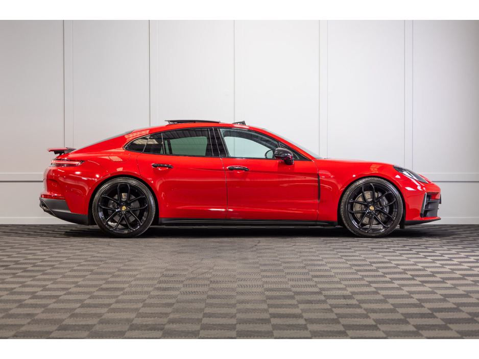 2025 Porsche Panamera - image 6