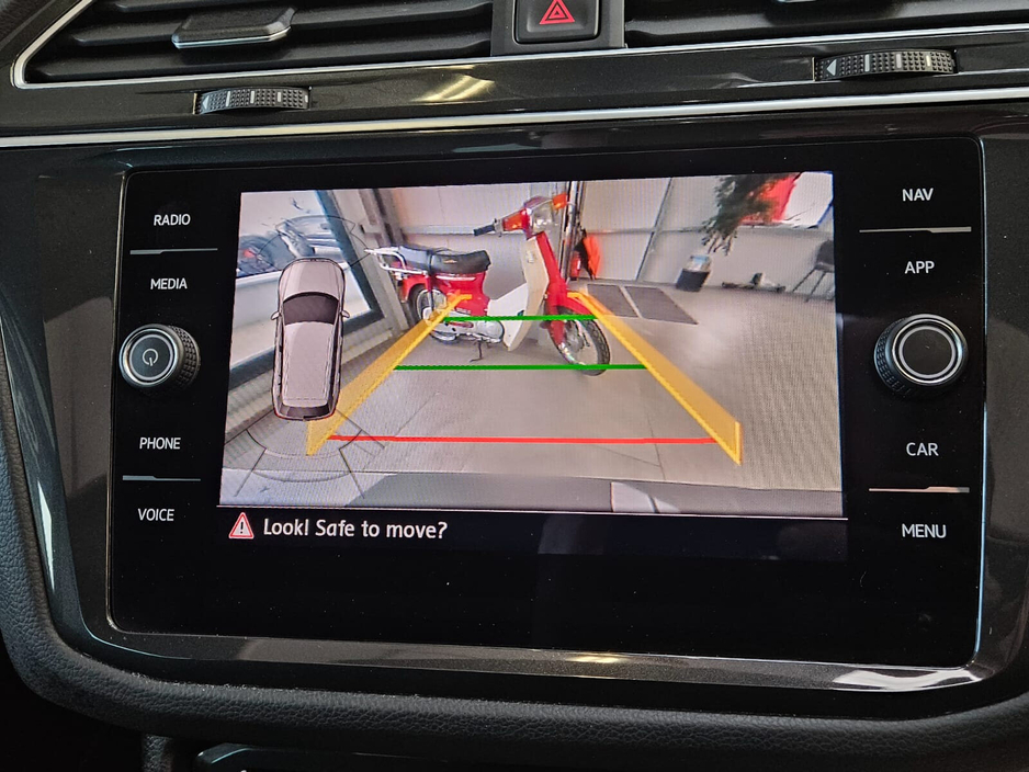 2019 Volkswagen Tiguan - image 18