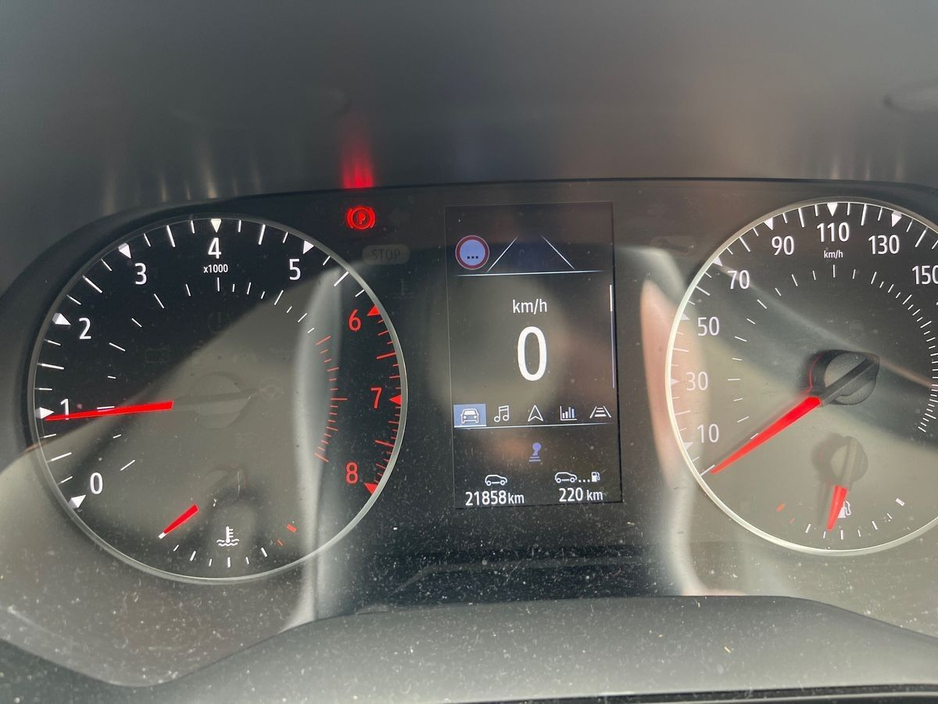 2024 Renault Captur - image 13