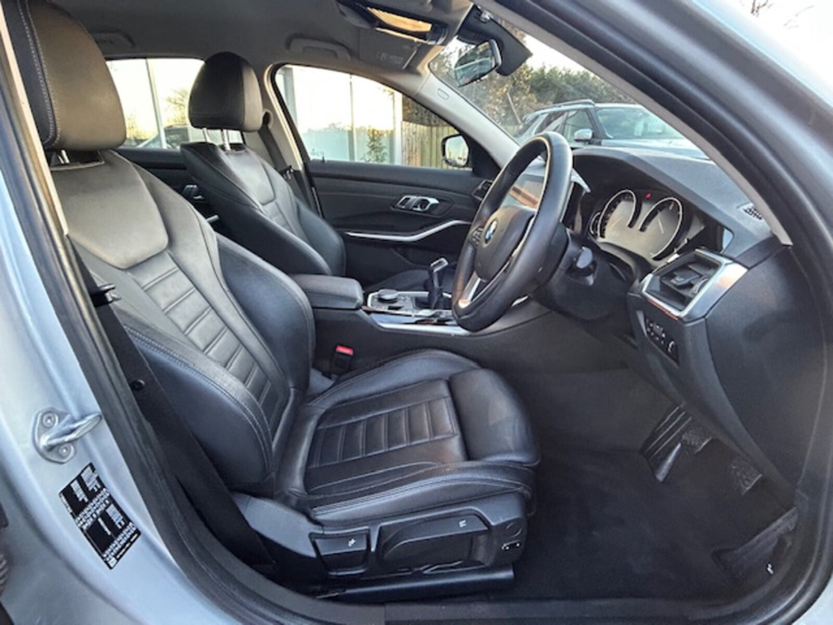 2020 BMW 3 Series 318d Sport €25,795