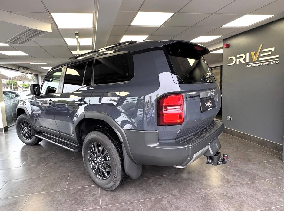 2026 Toyota Landcruiser - image 6