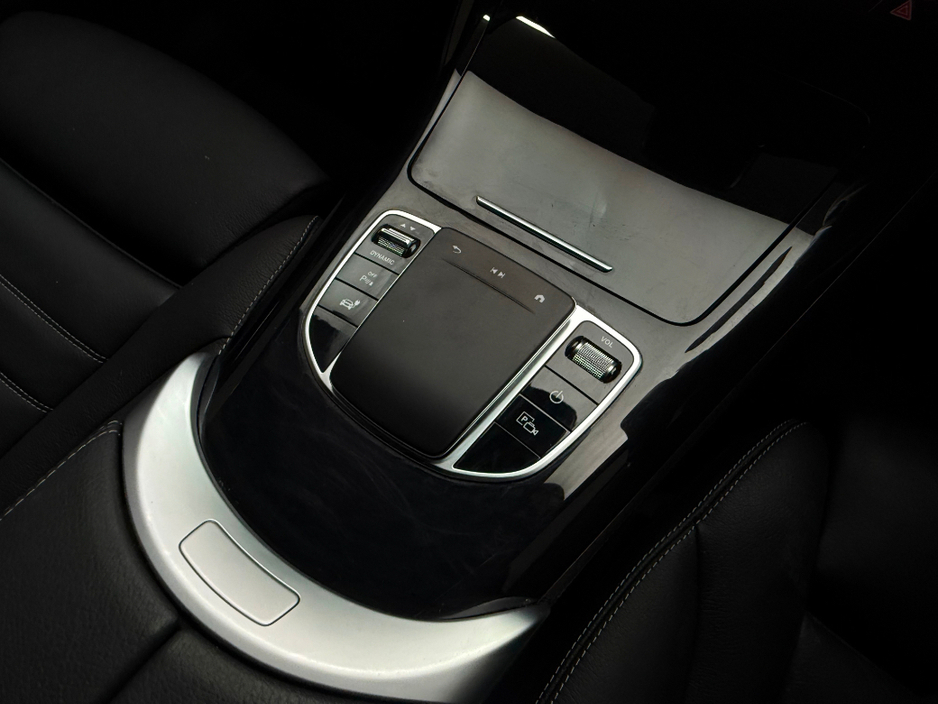 2024 Mercedes-Benz EQC - image 16