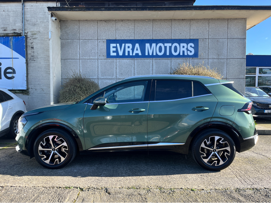 2022 Kia Sportage - image 6