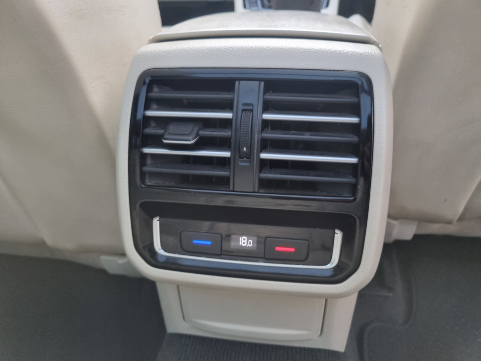 2015 Volkswagen Passat 1.6 TDI DSG 120HP Highline €7,899