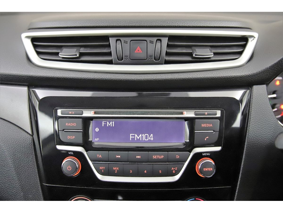 2017 Nissan Qashqai - image 19