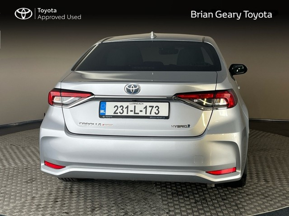 2023 Toyota Corolla - image 4