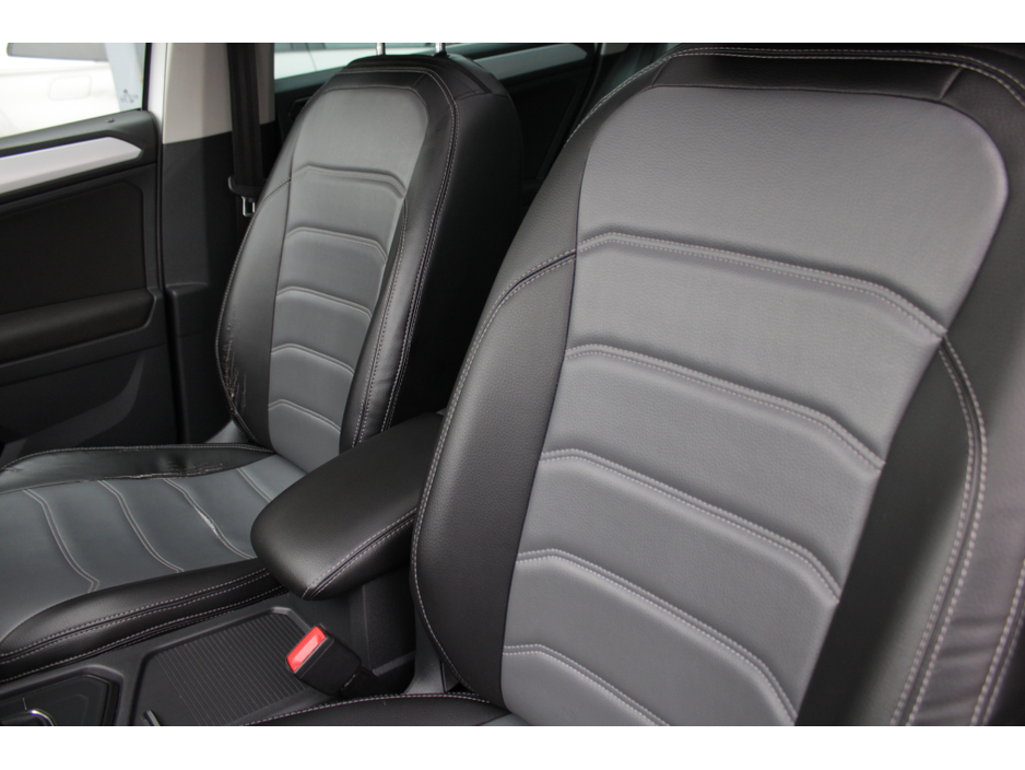 2017 Volkswagen Tiguan - image 23