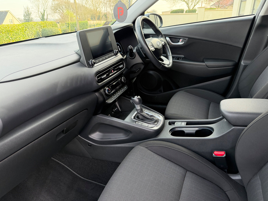 2022 Hyundai Kona - image 16