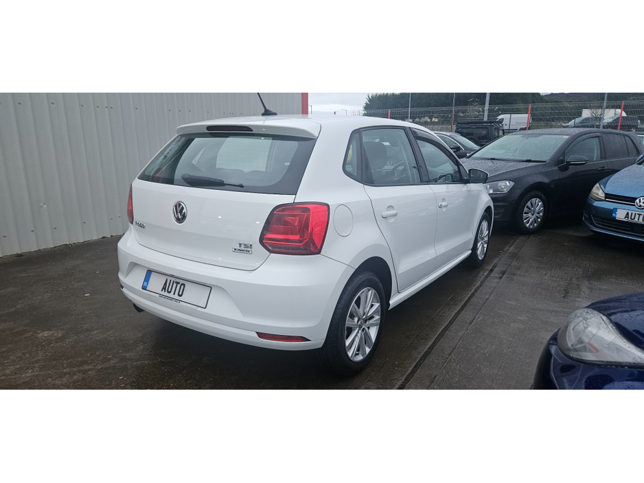 2017 Volkswagen Polo auto comfortline plus 1.2 tsi dsg low kms €12,750