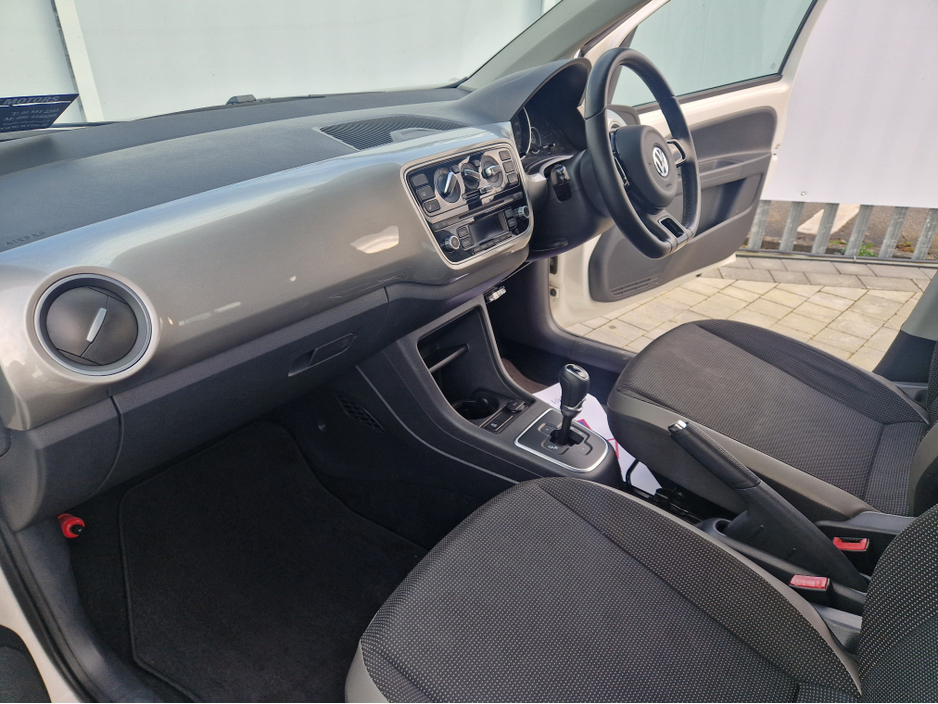 2012 Volkswagen up! - image 17