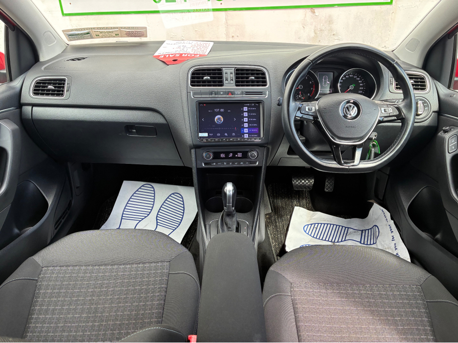 2015 Volkswagen Polo - image 11