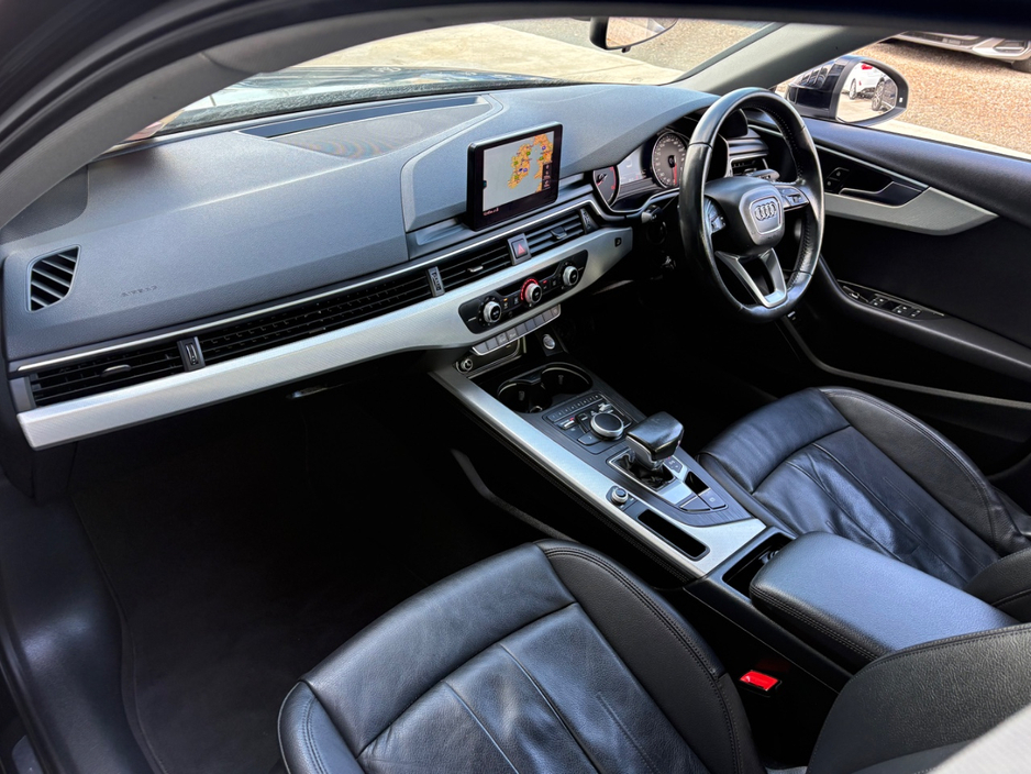 2018 Audi A4 - image 10