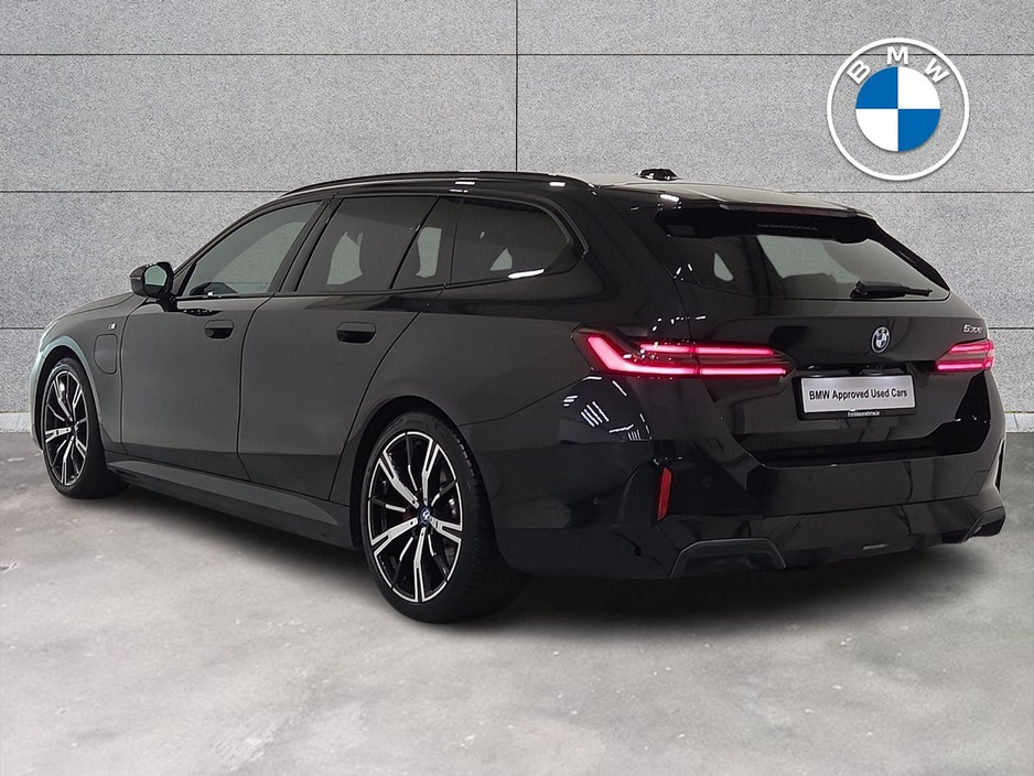 2024 BMW 5 Series - image 2