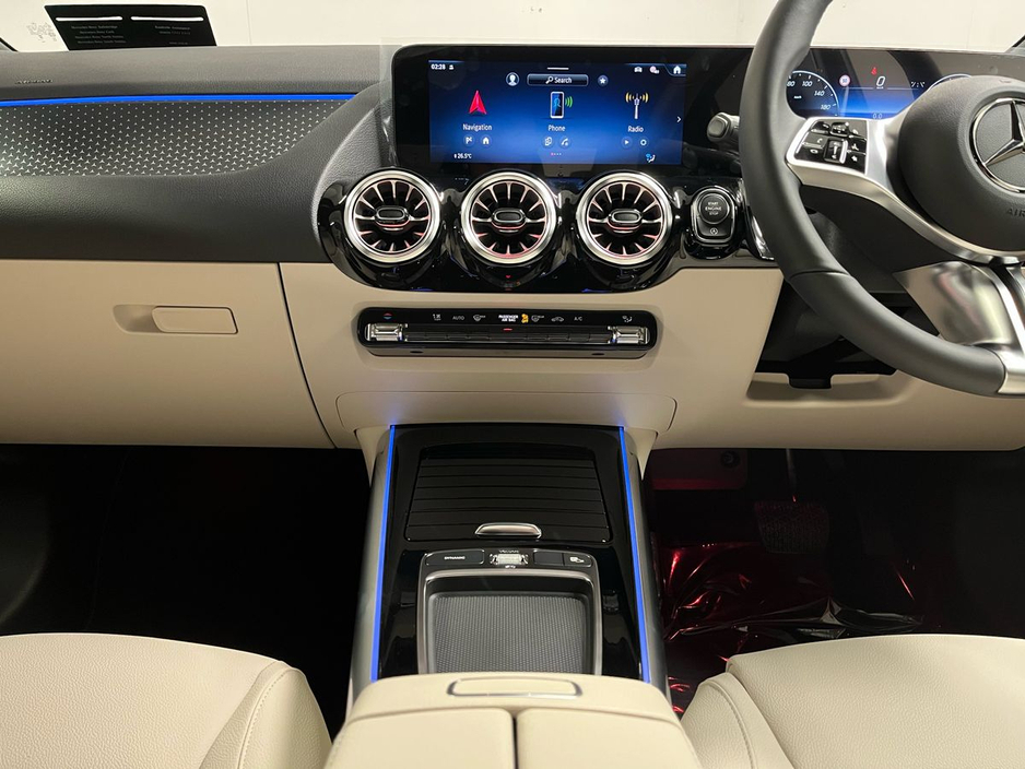 2026 Mercedes-Benz GLA Class 180 Progressive - 18 Inch Alloys - Reversing Camera - Ambient Lighting - Sat Nav - Climate Control - Heated Seats - Keyless Start - Apple CarPlay/Android Auto €61,717